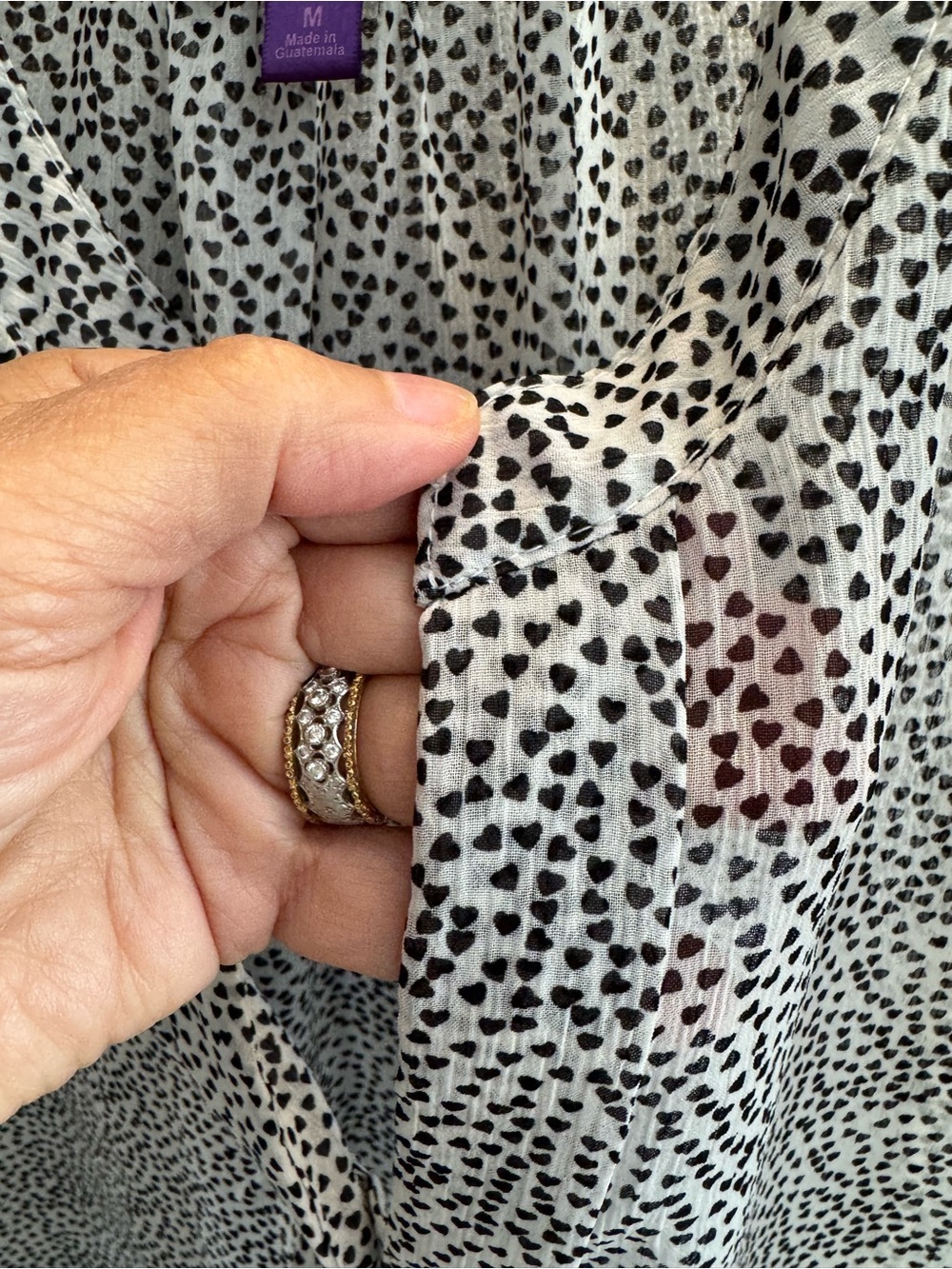 🤑SALE. Hale Bob Heart Speckled Cap-Sleeve V-Neck Blouse - Picture 4 of 8